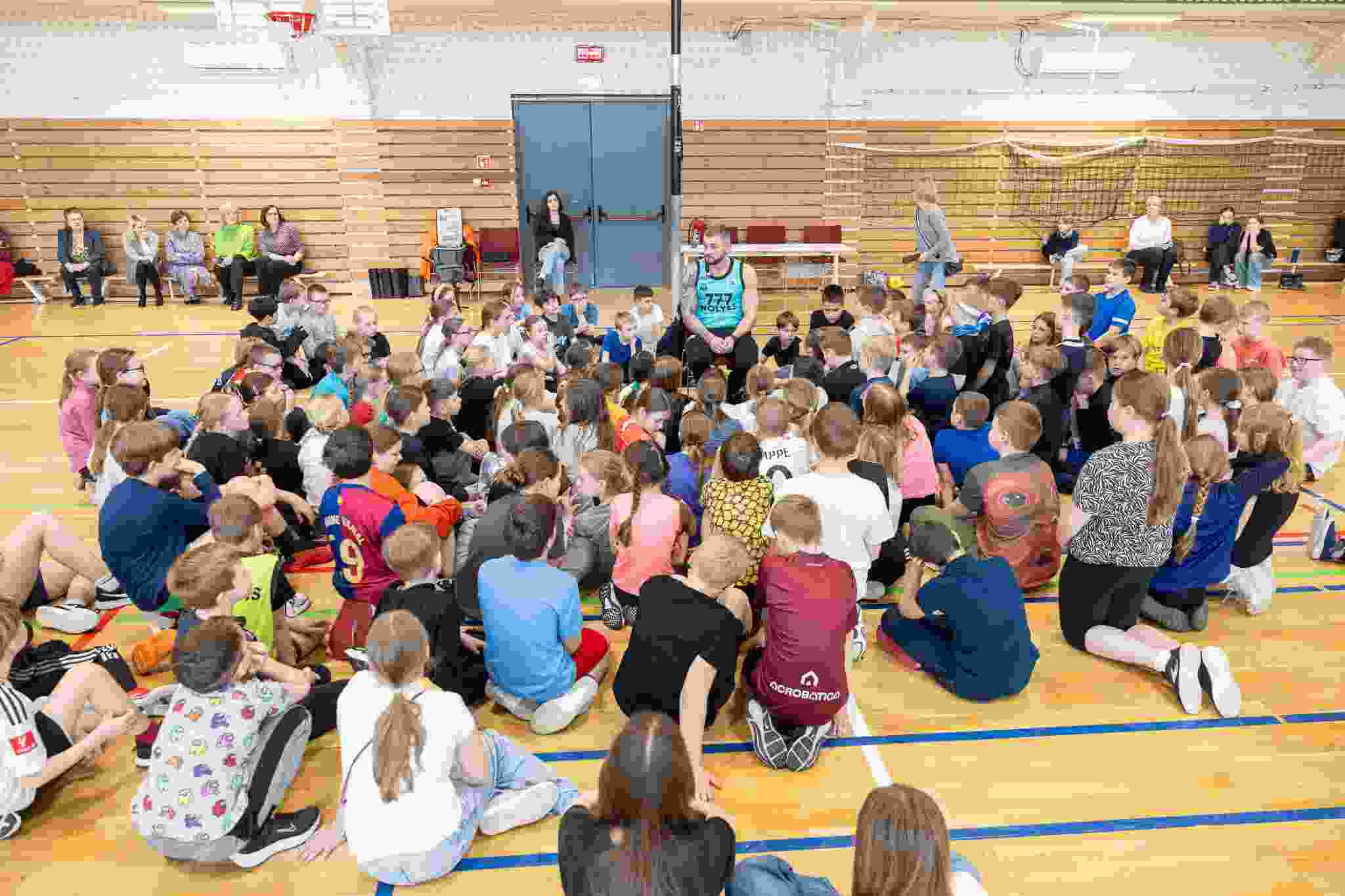 „Hoops with the Wolves“ projekto nugalėtojai – Gabijos progimnazija