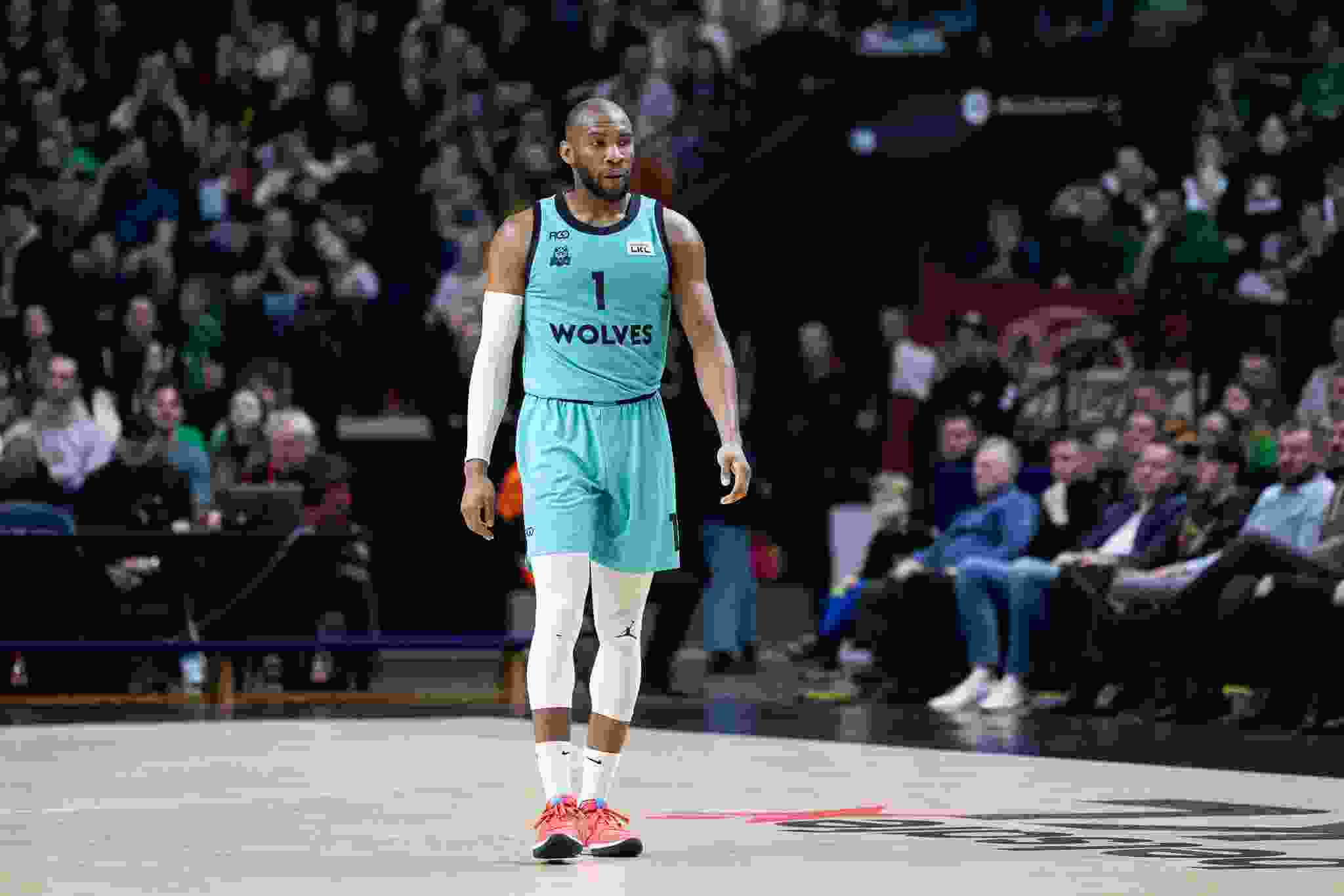 Wolves star guard Rasheed Sulaimon out for four weeks